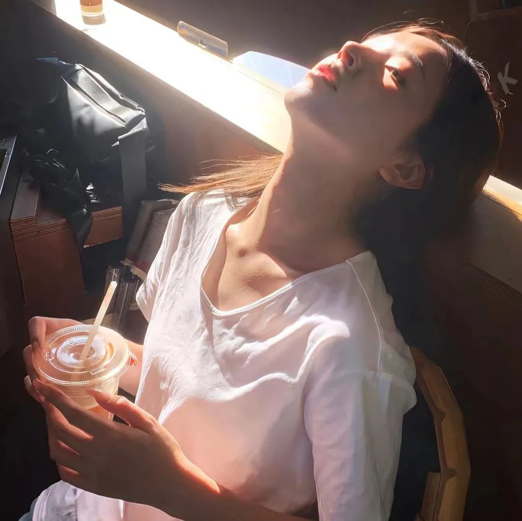 你的眼睛在追问